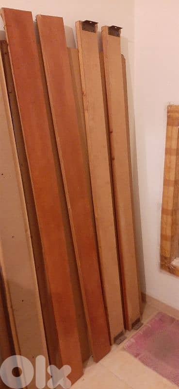 تخت ٩۰ سنتم عدد ٢   مع فرشتین primaflex 1