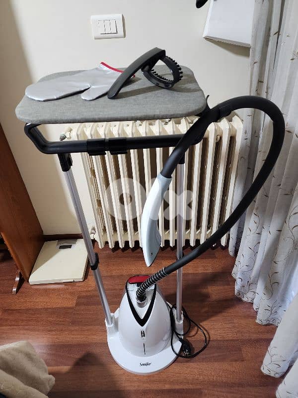 Steam ironing machine 4