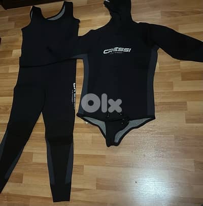 diving wetsuit