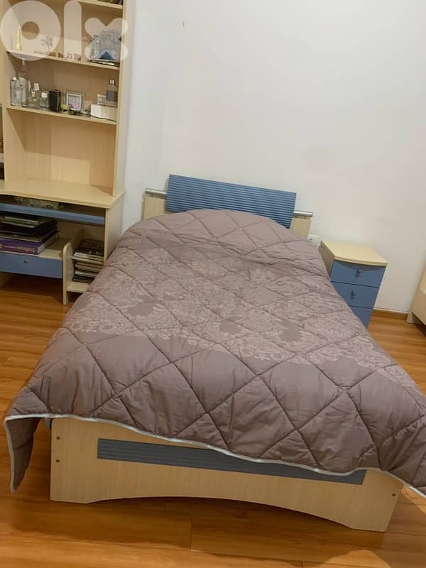 Like New Twin Bed 120cm Frame + Matress + Commode تخت كامل مع فرشة 1