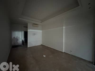 Shop for rent in Jdeideh - محل للإيجار في الجديدة