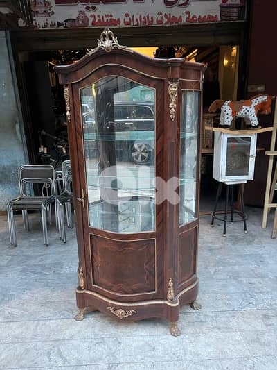 frensh vitrine فاترين فرنسية ولا اروع خشب جوز تنزيل برونز ناعم