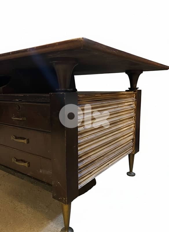 vintage desk 1950’s مكتب مميز تصميم الخسمينات ولا اروع حجم كبير 2