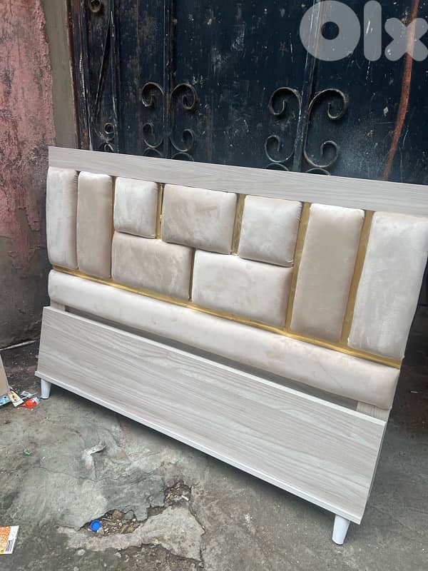 تخت مجوز جديدة من المعمل بافضل الاسعار 1