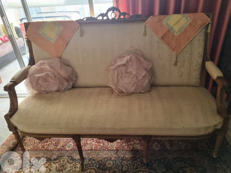 Couch style louis 15 1