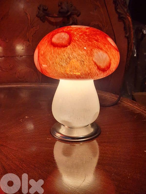 pair of murano mushroom shaped italian lamps 2