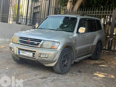 Mitsubishi Montero 2001
