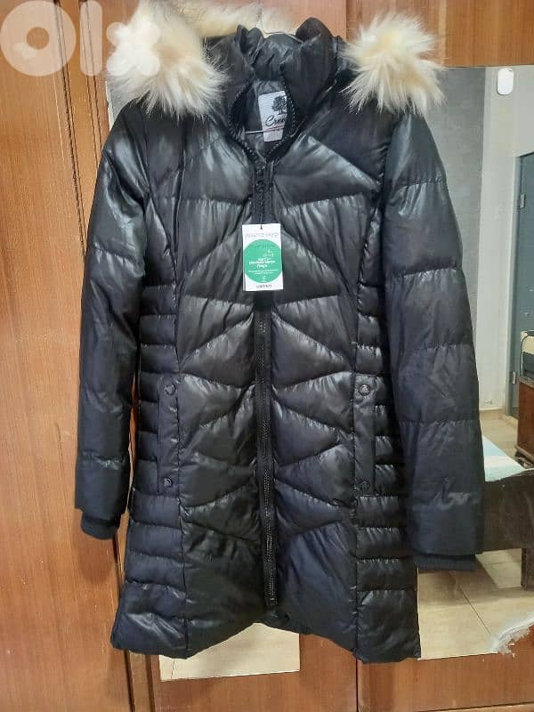 جاكيت بناتية  جديدة بالورقة  ضد المي قياس 38 2