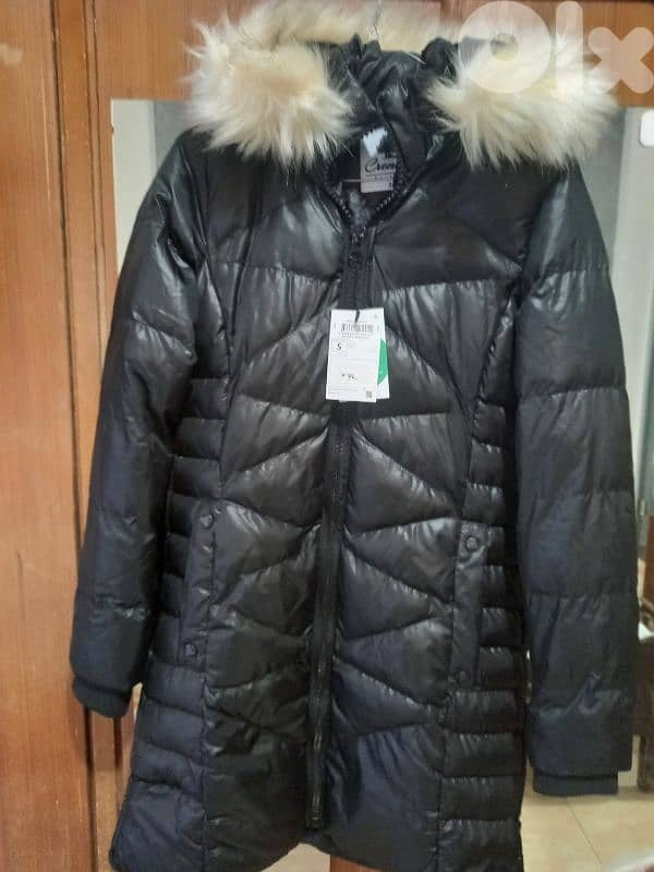 جاكيت بناتية  جديدة بالورقة  ضد المي قياس 38 4