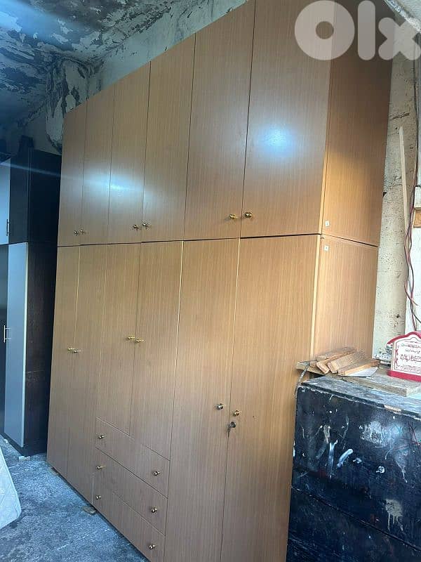 خزانة ست درف طابقين جامبو 250 سم ارتفاع 3 امتار شبه جديدة 1