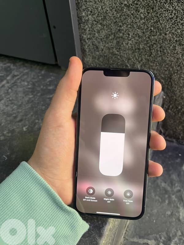 ايفون 13 pro max. كتير نظيف 3