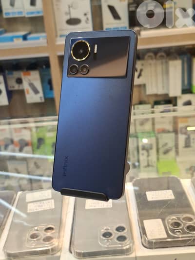 Used infinix note 12 vip 8/256 gb 90$