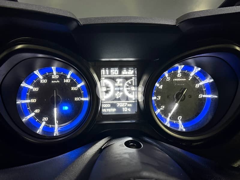 Yamaha TMAX 2021 Tech Max Very clean and well maintained 8