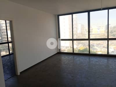 Offices Sale/Rent In Ain El Remmaneh مكاتب للبيع\اجار في عين الرمانة