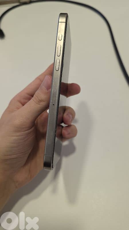 Iphone 15 Pro max 1 Terra 2