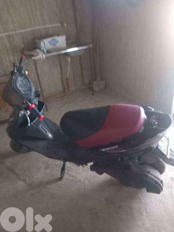 كل شي داخل المكنة جديد منفوضة من كل شي و السعر قابل للتفاوض 1