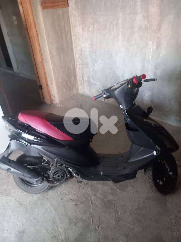 كل شي داخل المكنة جديد منفوضة من كل شي و السعر قابل للتفاوض 3