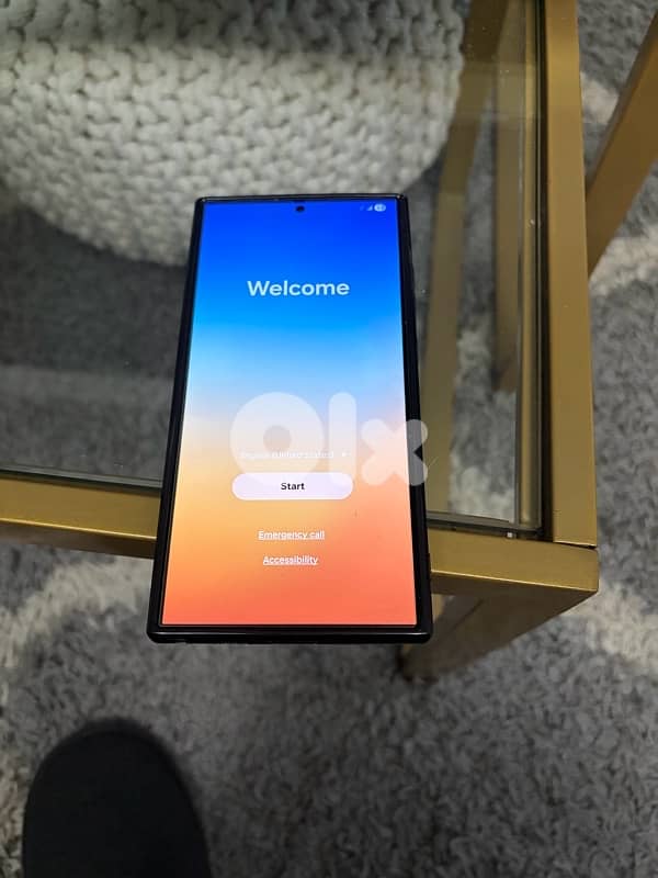 Samsung S24 Ultra with back cover and screen protection barely used 4