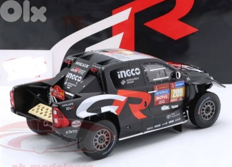 Toyota GR Hylux Evo (Rally Dakar 2024) diecast car model 1;18 4