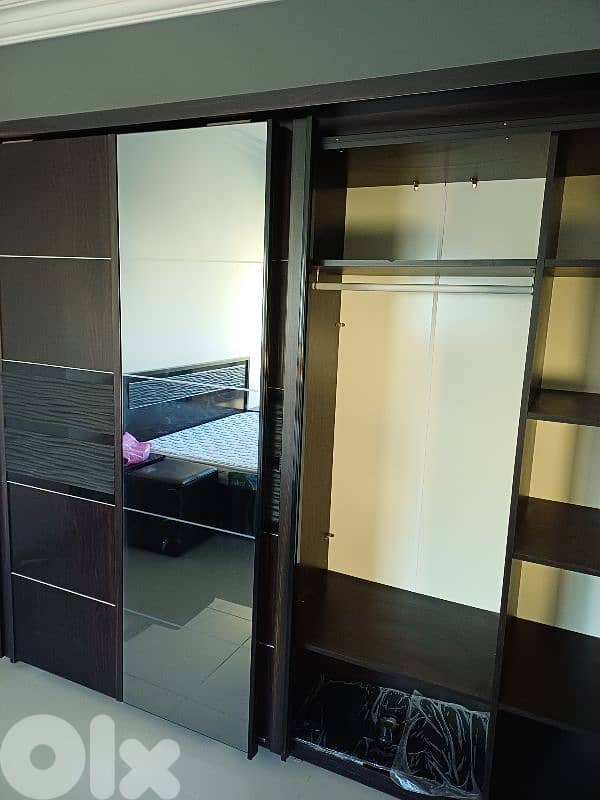 غرفة نوم شبه جديدة 1