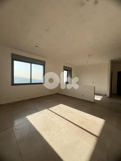 Apartment for Sale in Mansourieh شقة للبيع في المنصورية