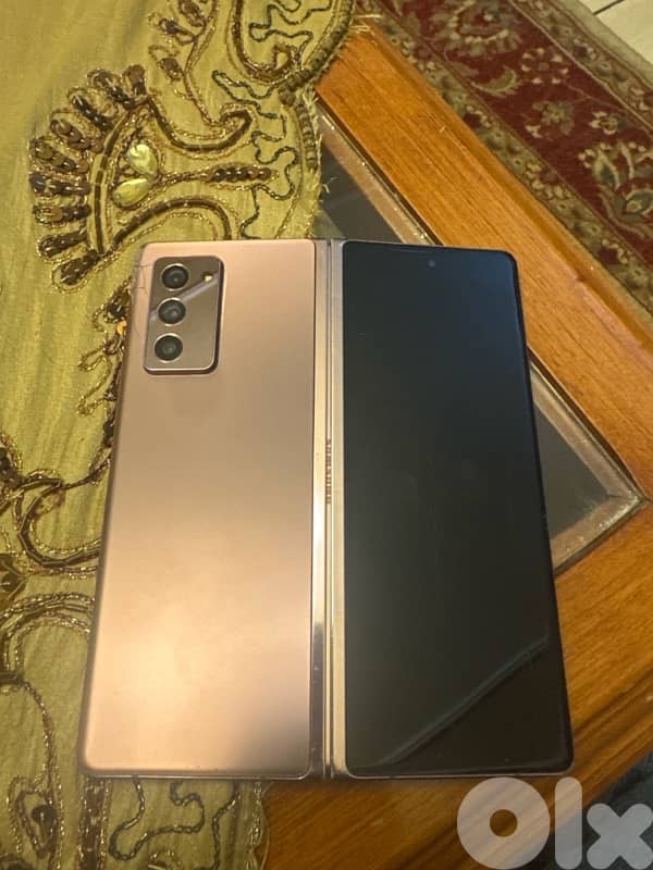 Samsung z fold 2 3