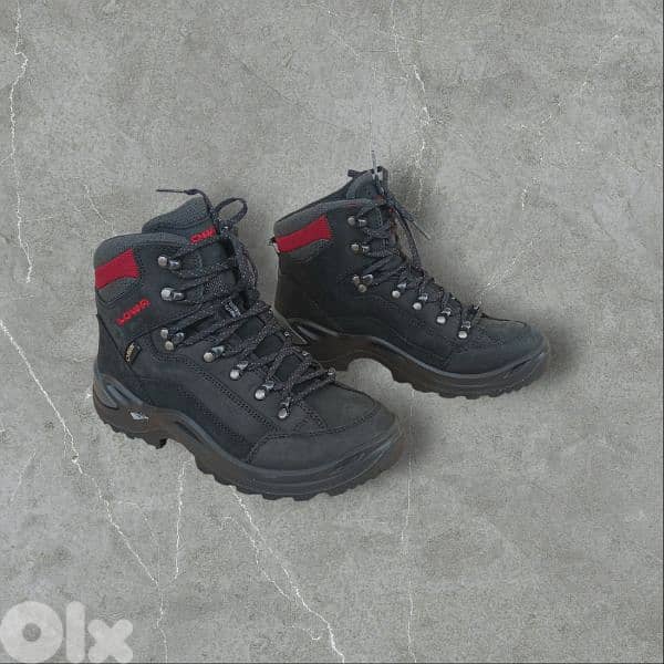 lowa mountain boots 2