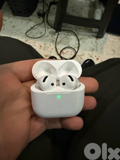 Apple airpods 4 with ANC
