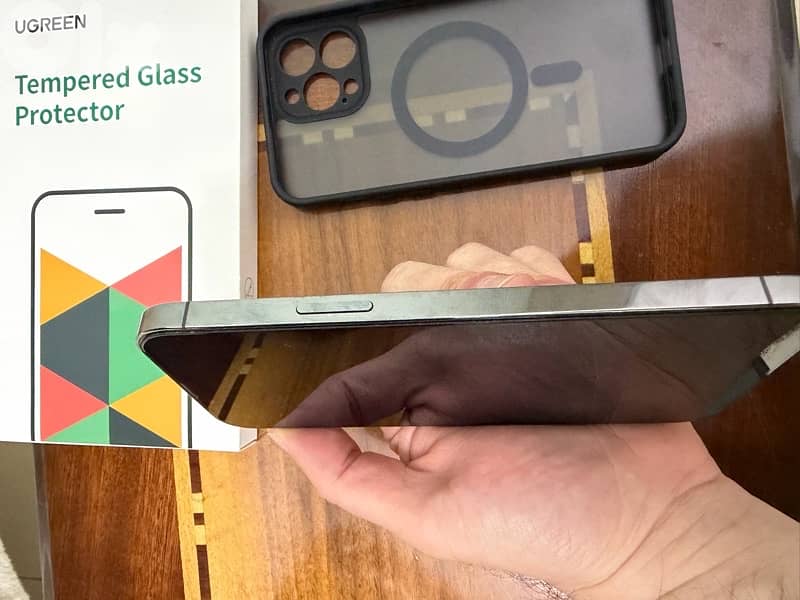 iPhone 13 pro max black 256 gb 4