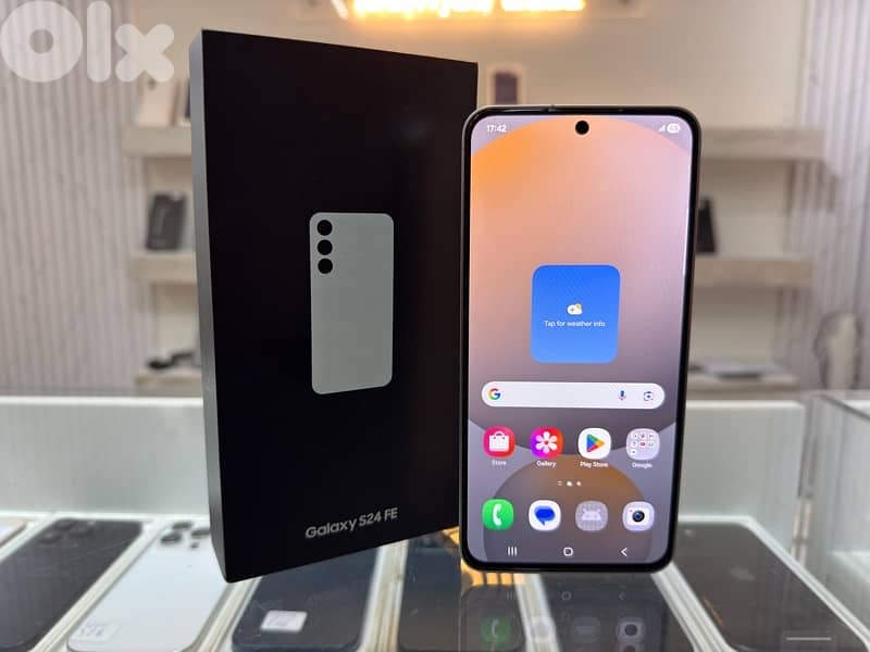 Samsung S24 Fe 256Gb Like New: - Mint Condition 1