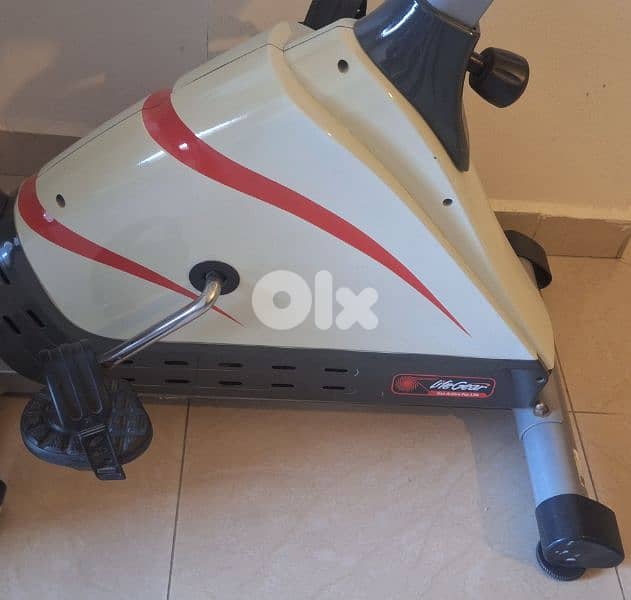 مكنة رياضة منزلية Life gear ب 75 $ 2