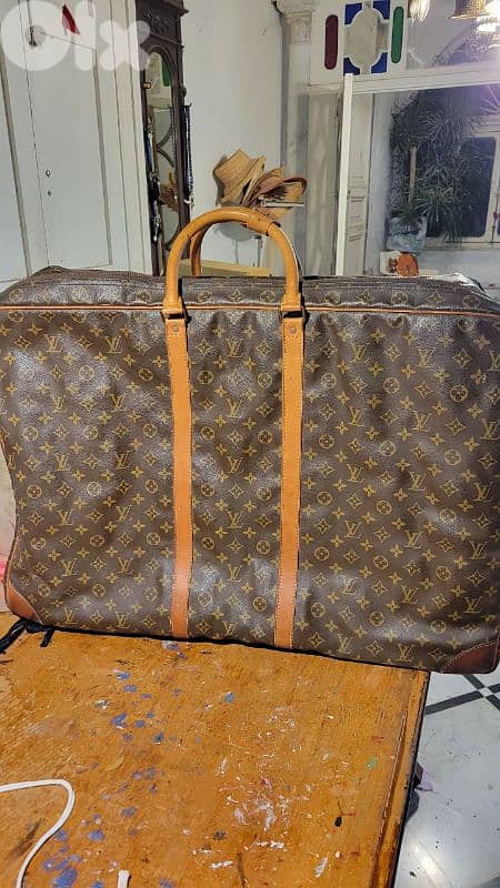 Vintage Louis vuitton suitcase 2