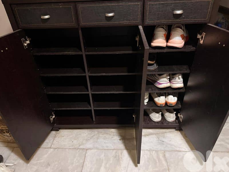 shoe cabinet 1