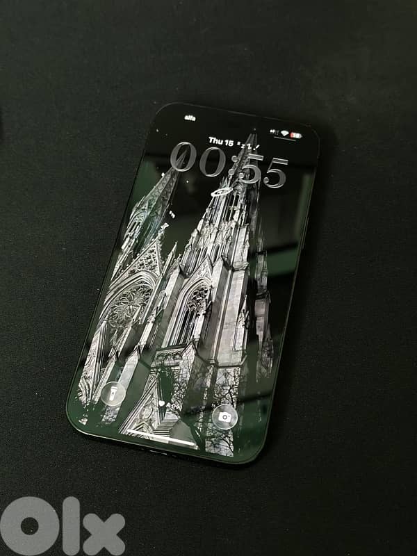 Iphone 14 Pro Max 256gbs + 5 FREE PHONE CASES 2