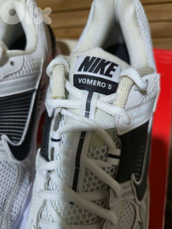 Nike Vomero 5 White/black 4