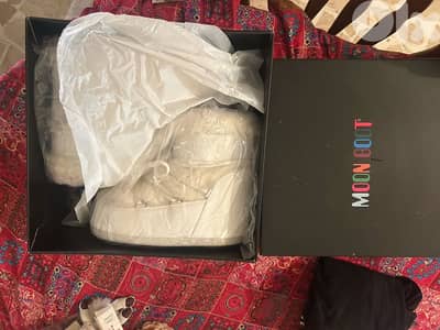 moon boots