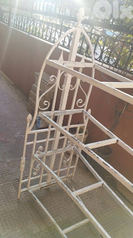 ستاند حديد 1