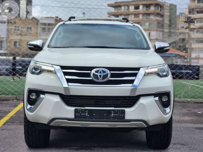 Toyota Fortuner 2019 V6 VX-R