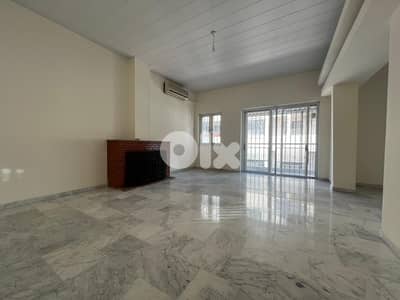 Apartment for rent in Hamraشقة للإيجار في قلب الحمرا