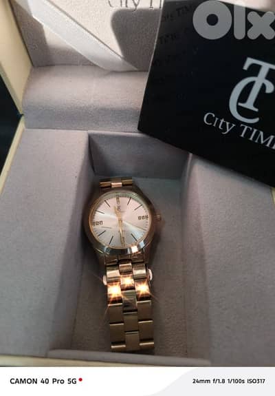 ساعة نسائية