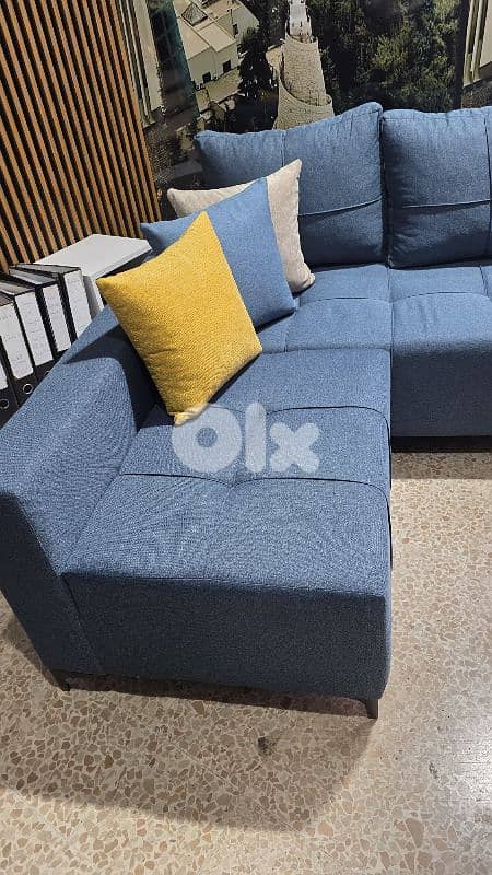 زاوية دعاية. corner 2