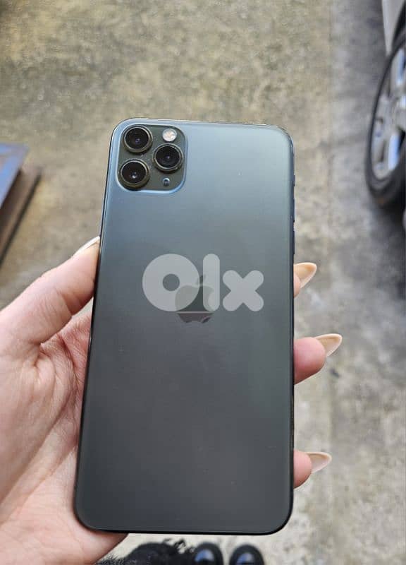 iphone 11 pro max 256gb for only 270$ 2