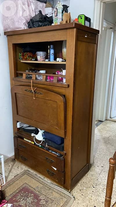 خزانة انتيك