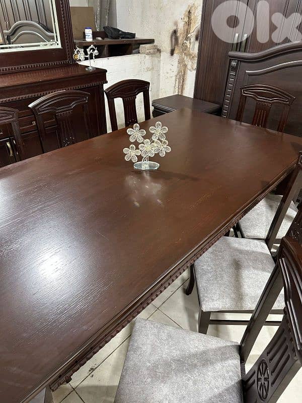 اوضة سفرة ملكية خشب زان ولاتي ملبسة قشر زان 6