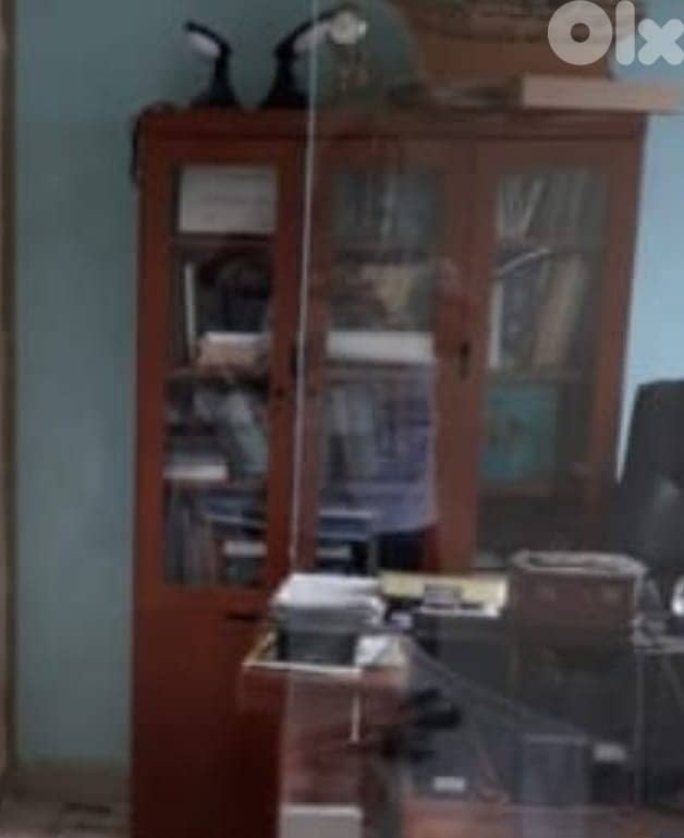 desks and chairs for an office 6