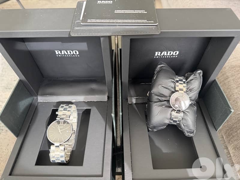 2 Rado Coupole stainless steel watch with a black dial 3