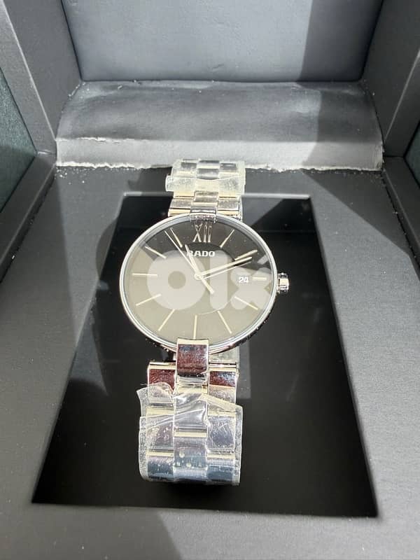 2 Rado Coupole stainless steel watch with a black dial 5
