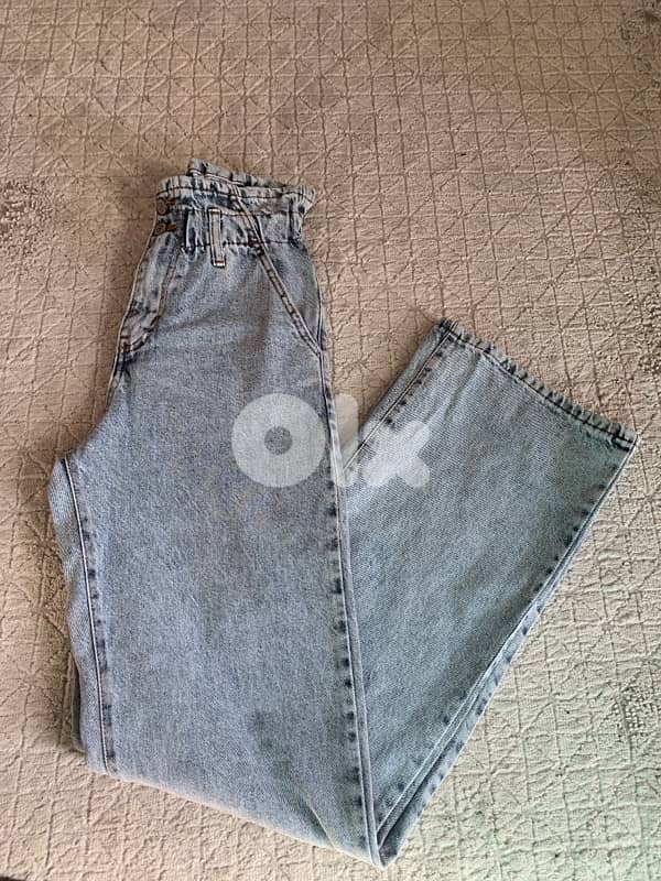 Wide Leg high waisted jeans 1