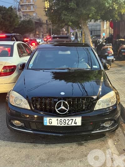 مرسيدس بنز سي-كلاس 2009