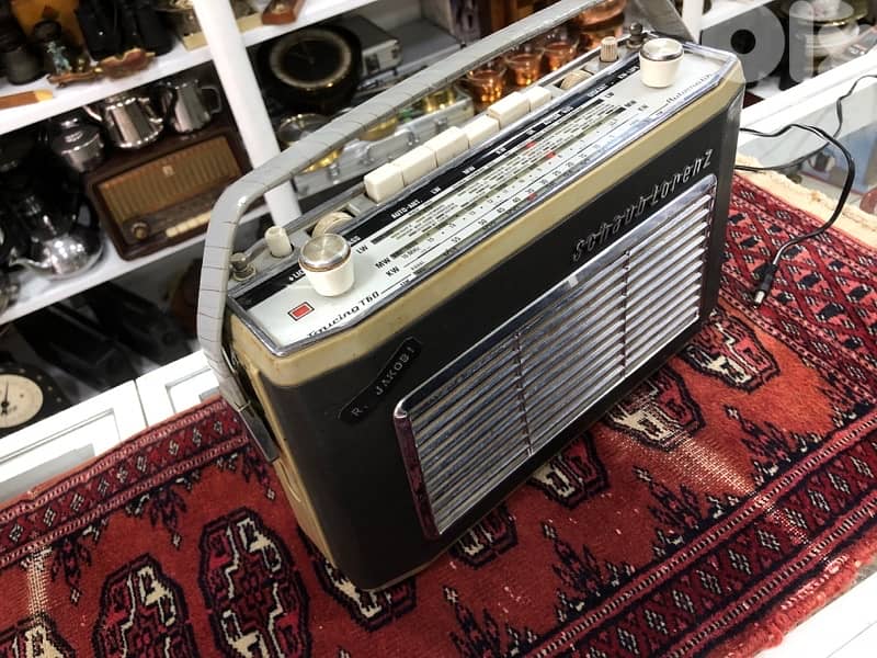 Vintage Schaub-Lorenz Touring T60 portable Radio. 3